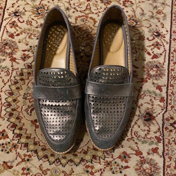 Franco Sarto Hudley Pewter Silver Metallic Perforated Loafers, size 9 1/2 - Picture 1 of 5